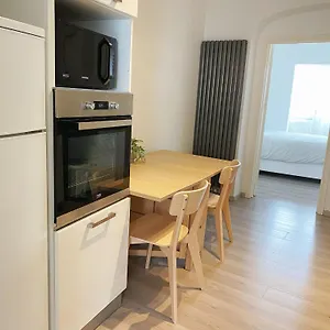 Appartement Sweet With Big Terrace, Brussel
