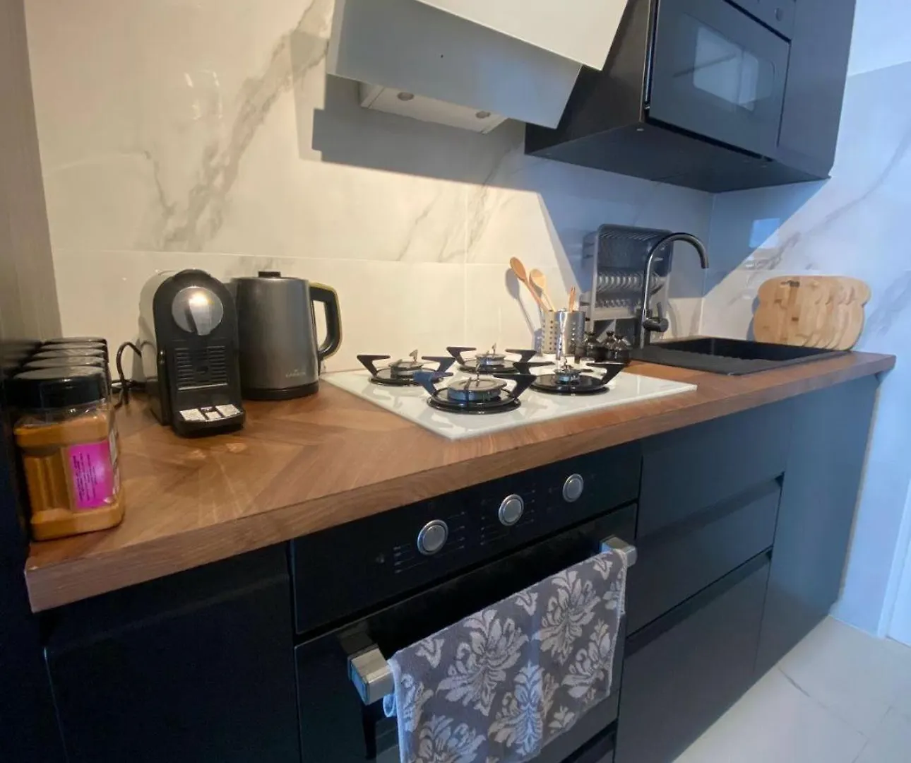 Apartment Grand Appartement Deux Chambres Brussels